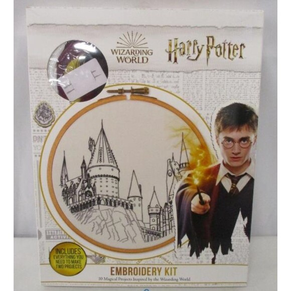 HARRY POTTER Wizarding World Embroidery Kit Make 2 Of 10 Magical Projects NWT - Picture 1 of 6